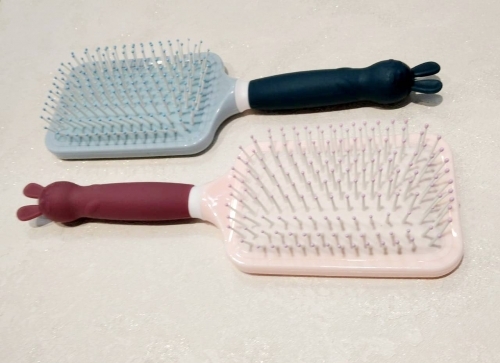 Расческа для волос массажная прямоугольная ручка зая Salon Hair Brush