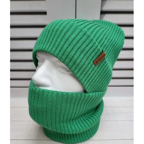 Комплект шапка+снуд зеленый Classic, зима.